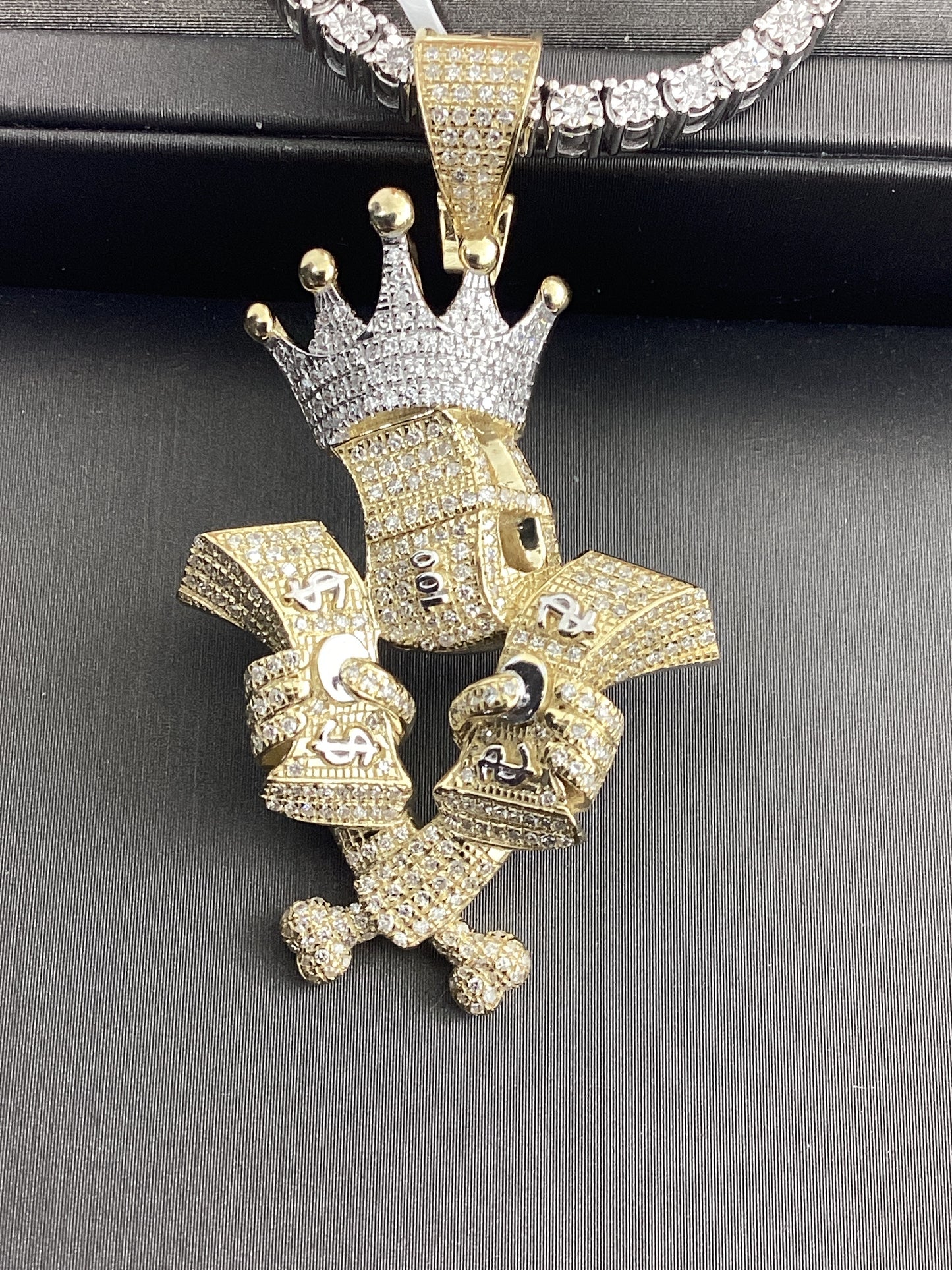 10kt yellow gold 0.69ctw Diamond Charm Pendant
