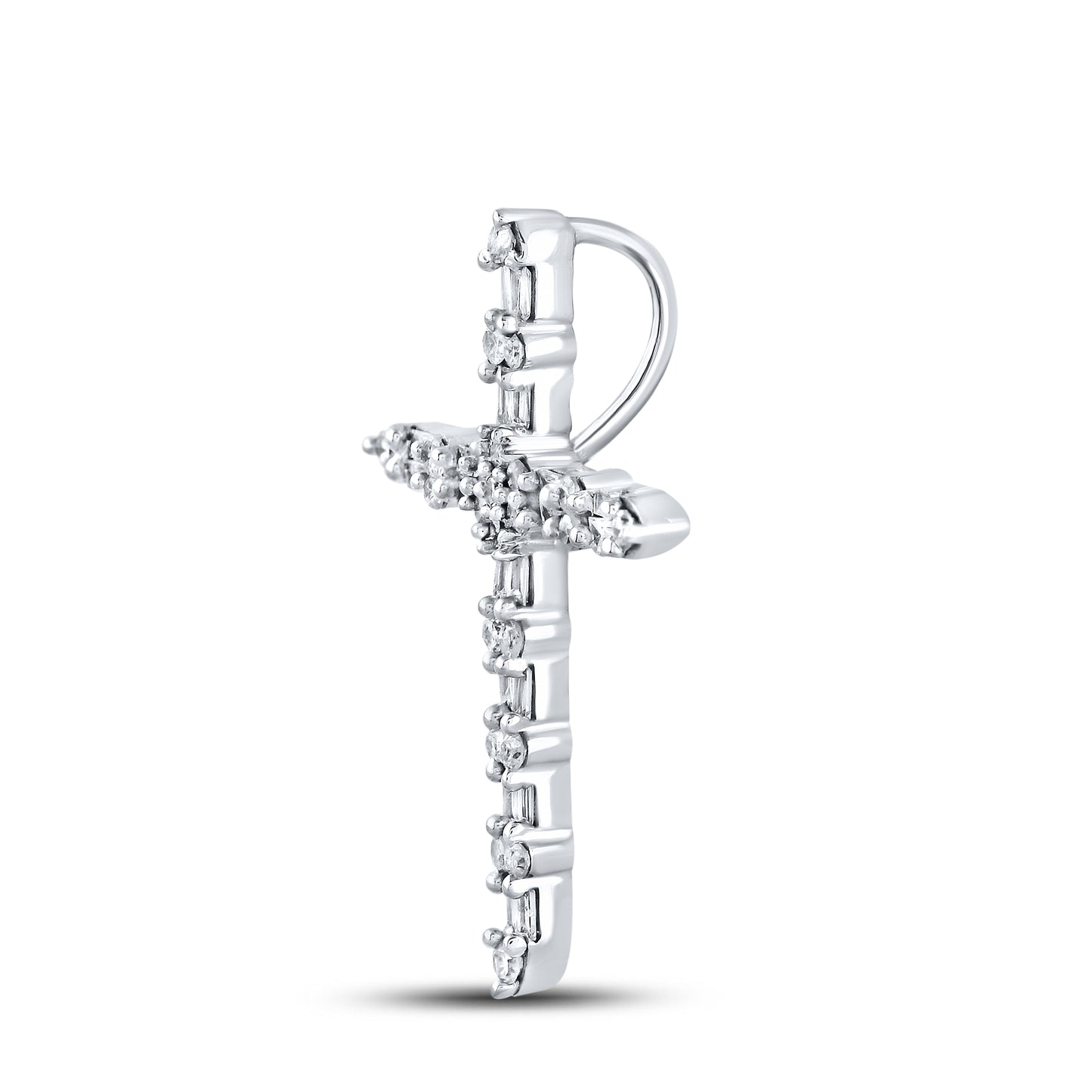 10kt White Gold 0.18 CTW Diamond Pendant with White Gold Chain