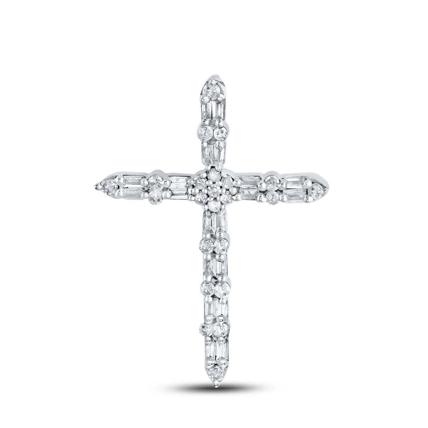 10kt White Gold 0.18 CTW Diamond Pendant with White Gold Chain