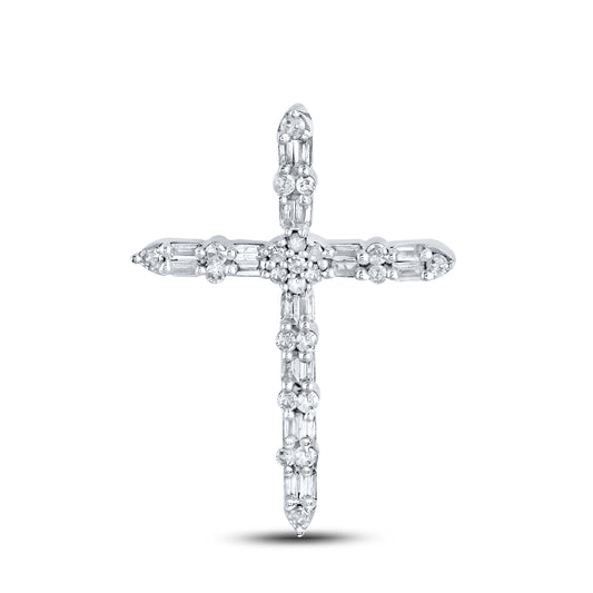 10kt White Gold 0.18 CTW Diamond Pendant with White Gold Chain