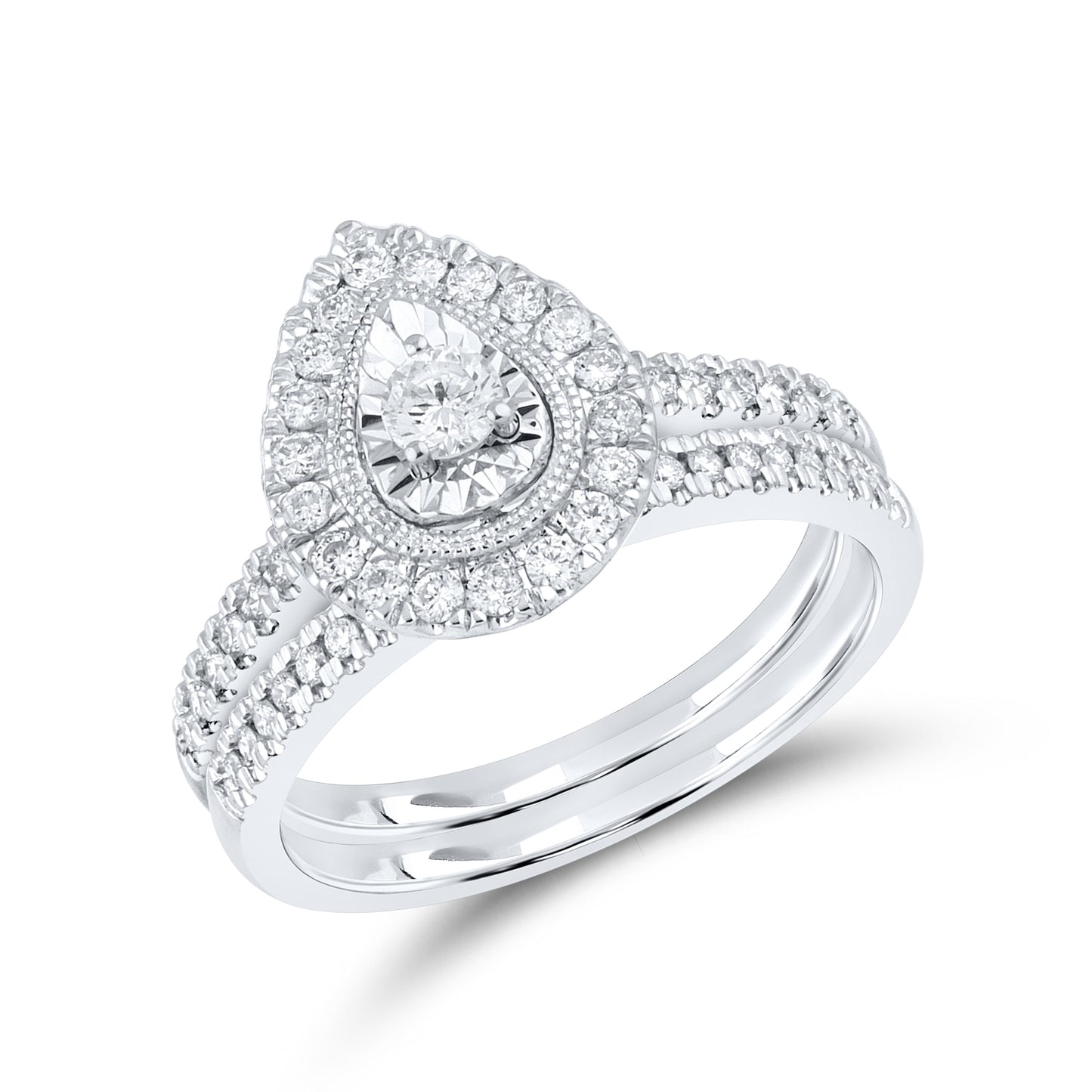 10kt white gold 0.49ctw Pear Shape Diamond Bridal Ring Set