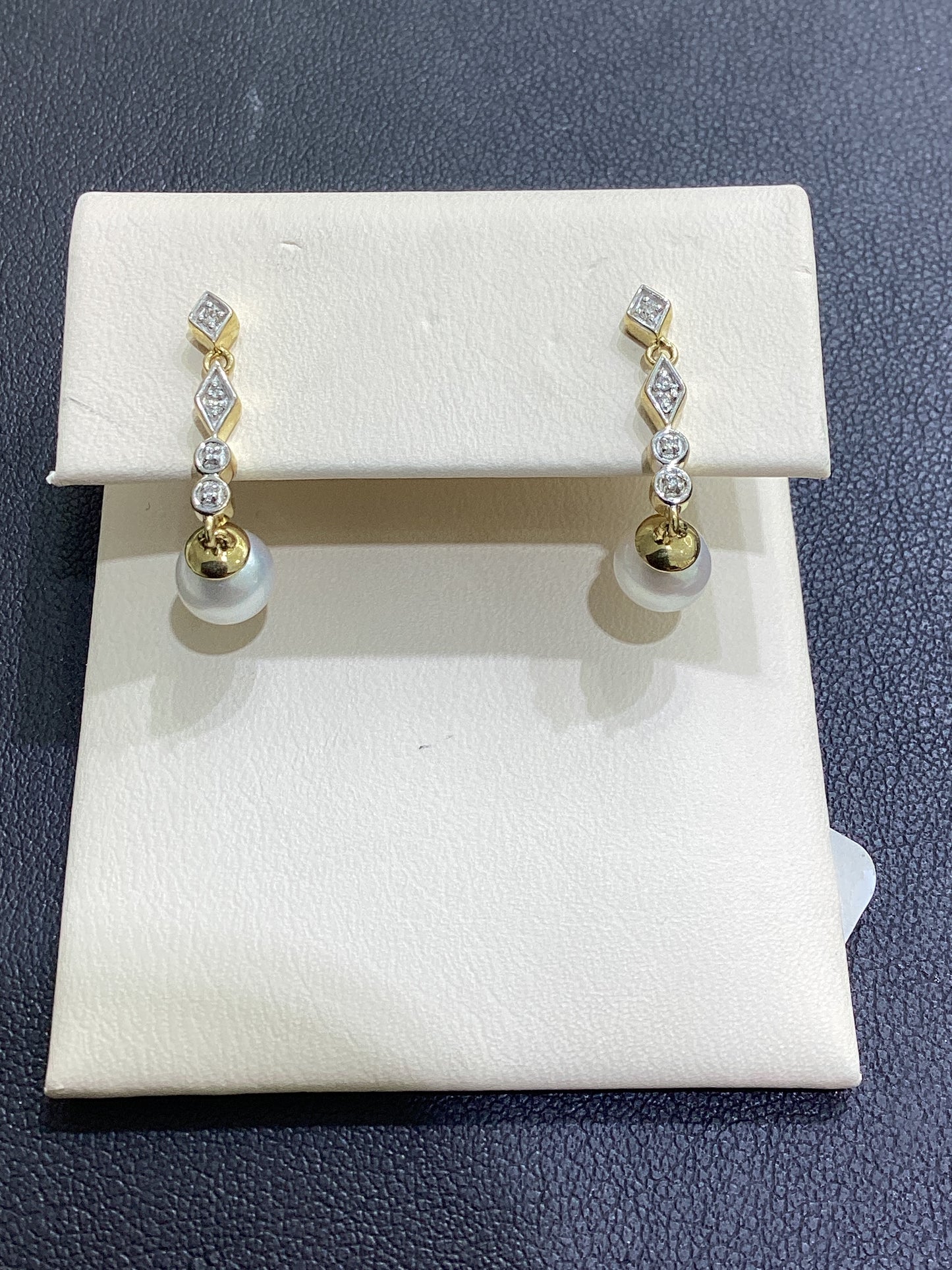 14kt Yellow Gold 0.01 CTW Natural Diamond Earring