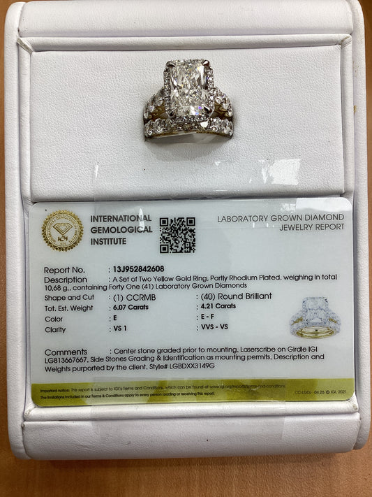 14kt Yellow Gold 10.2 CTW Radiant Lab Diamond Ring