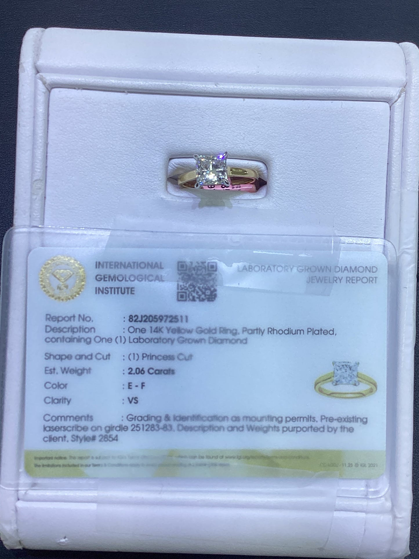 14kt Yellow Gold 2.06 CTW Square Lab diamond Ring